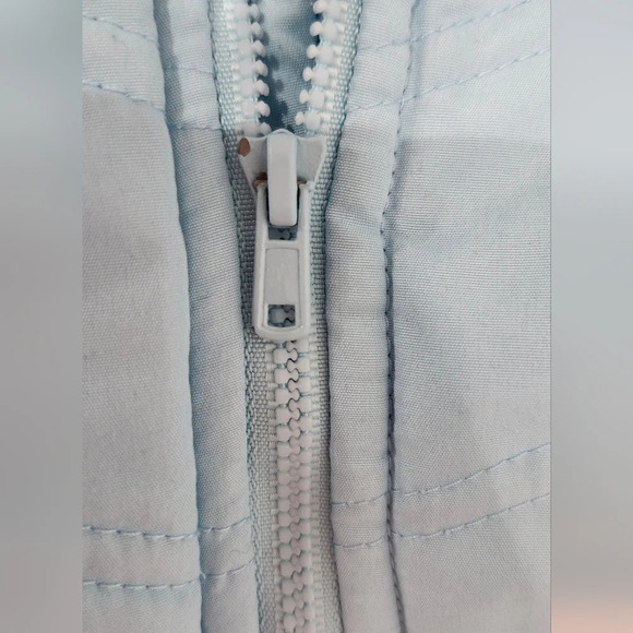 B.T. Kids Girls Fleece Vest Size 2T Light Blue Quilted Heart Full Zip Pockets - Picture 3 of 7